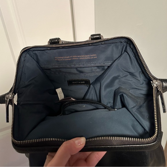 Leather backpack - Picture 6 of 7